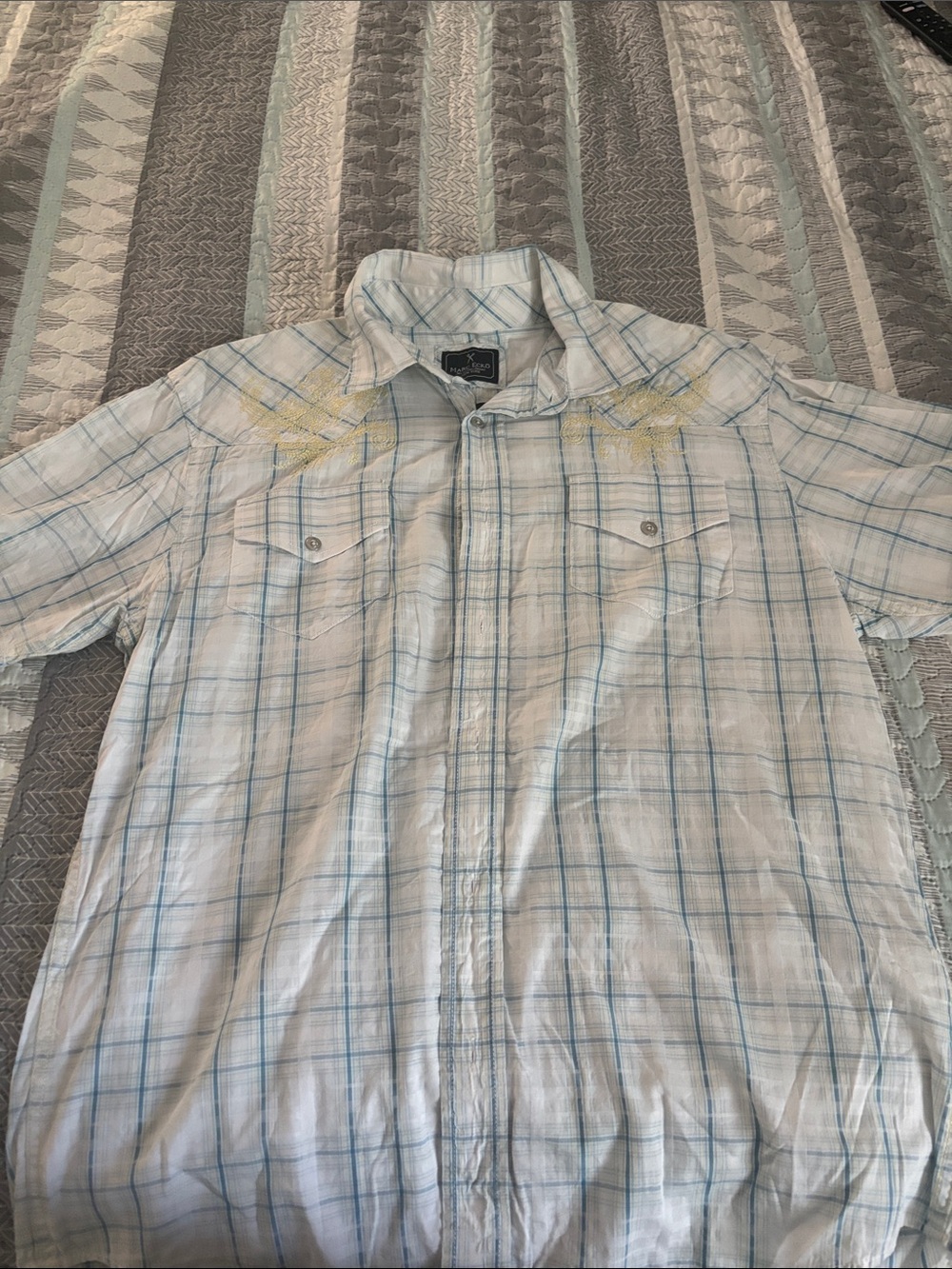 Light Blue Plaid Short-Sleeve Button-Down Shirt